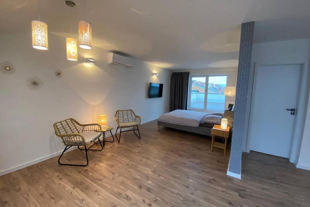 Apartmán pod Vežou 1 Banská Bystrica Esterno foto