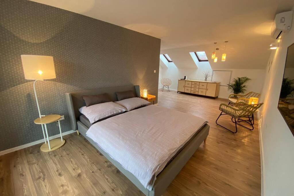 Apartmán pod Vežou 1 Banská Bystrica Esterno foto